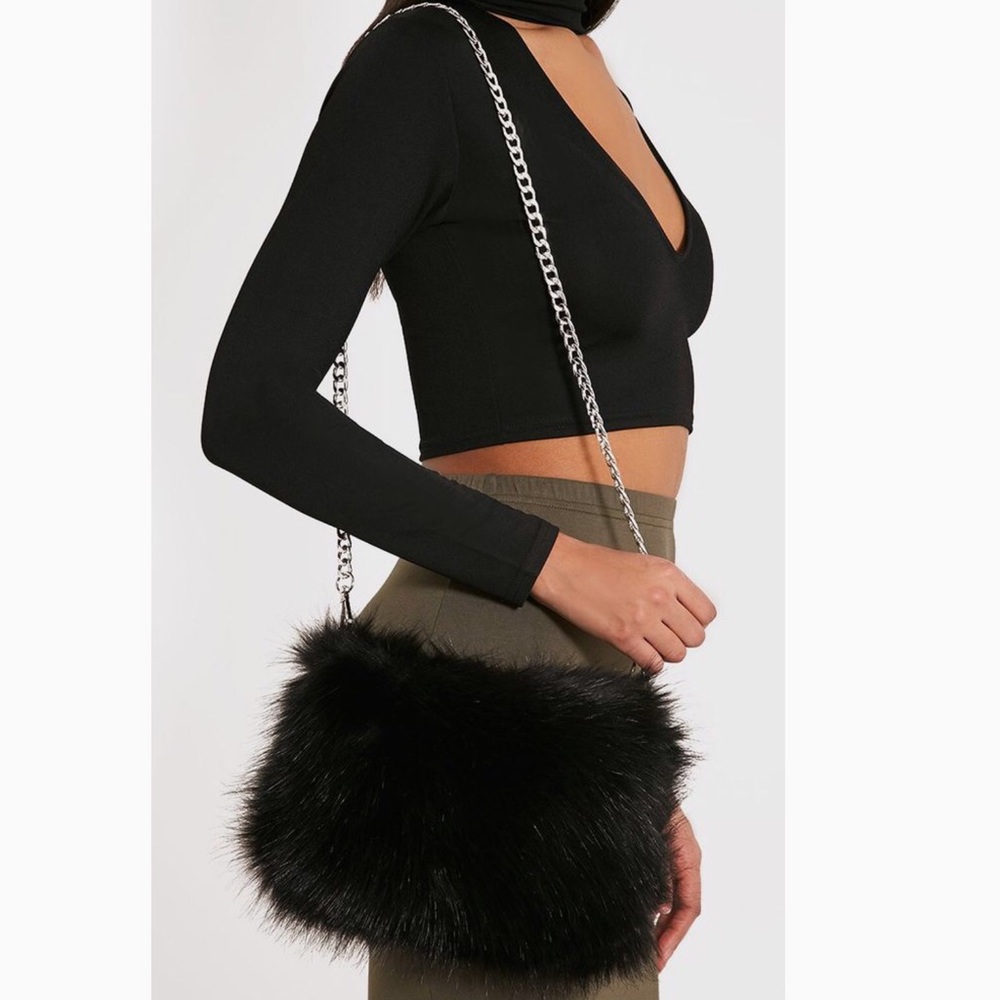 3N1 FAUX FUR MUFF HAND WARMER CLUTCH BAG - Picture 2 of 7